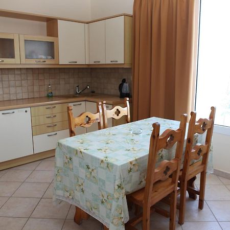 Aliki Studios Paralia Agias Foteinis Номер фото