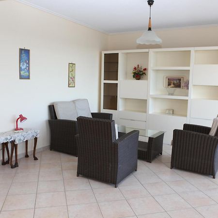 Aliki Studios Paralia Agias Foteinis Номер фото